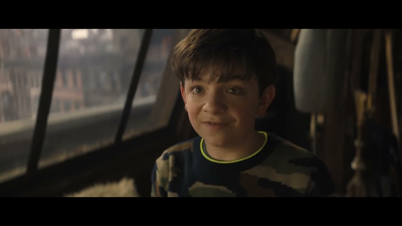 Video for the film Lyle, Lyle, Crocodile — Lyle, Lyle, Crocodile - Josh gives Lyle his card