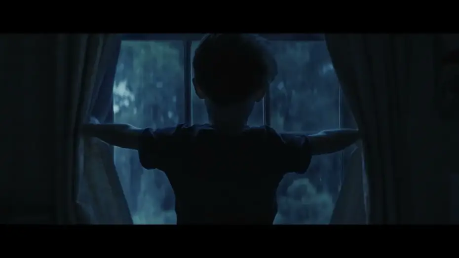 Video for the film Weapons — Spot "Disappear"
