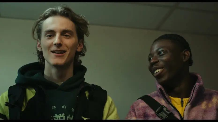 Video for the film N121 Bus de nuit — Une histoire d'amitié