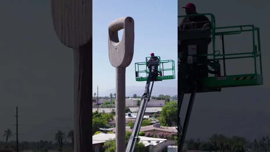 Video for the film Digger — Keep digging. 33.739°N, 116.266°W