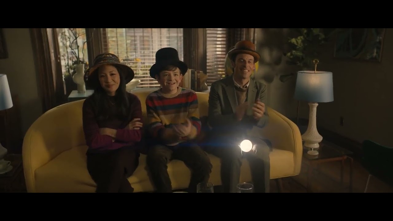 Video for the film Lyle, Lyle, Crocodile — Lyle, Lyle, Crocodile - Hector's Magic Show