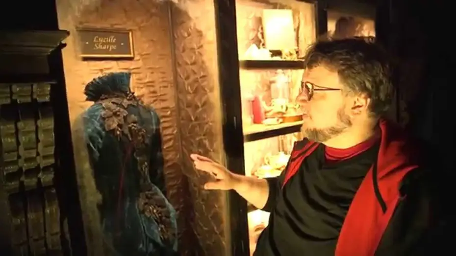 Video for the film Crimson Peak — Gothic Gallery Tour with Guillermo del Toro (SDCC 2014)