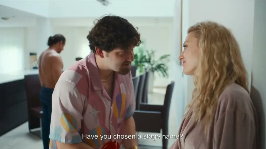 Video for the film Her Body — Trailer [Subtitled]