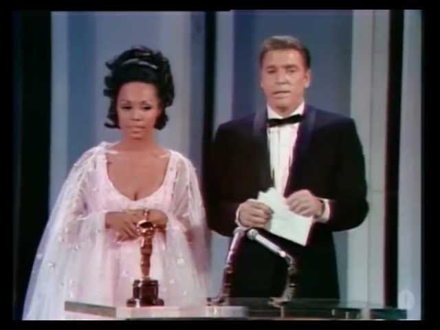 Video for the film 2001: A Space Odyssey — Stanley Kubrick Wins Special Effects: 1969 Oscars