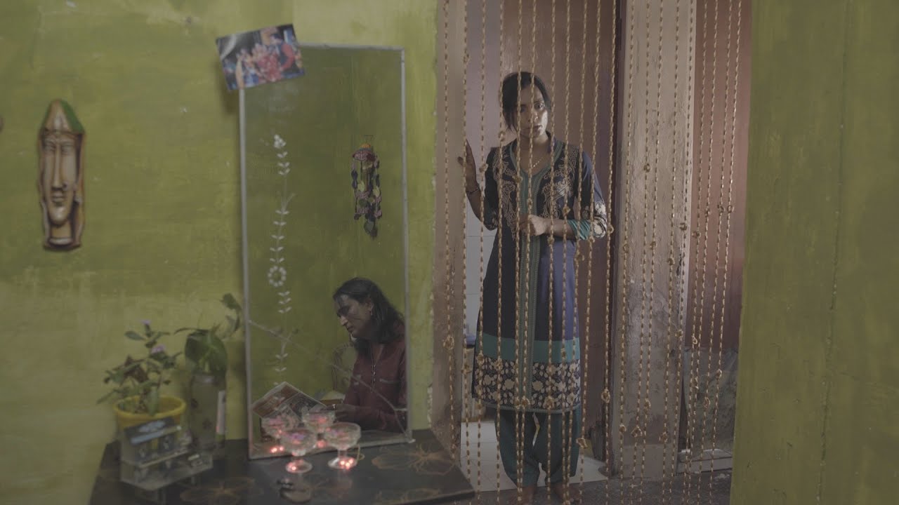 Video for the film A Place of Our Own — Trailer [Subtitled]
