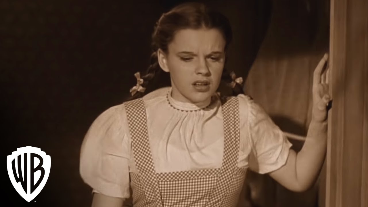 Video for the film The Wizard of Oz — Cyclone
