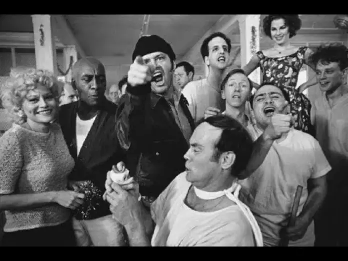 Video for the film One Flew Over the Cuckoo's Nest — Bande Annonce "Vol au Dessus d'un Nid de Coucou"
