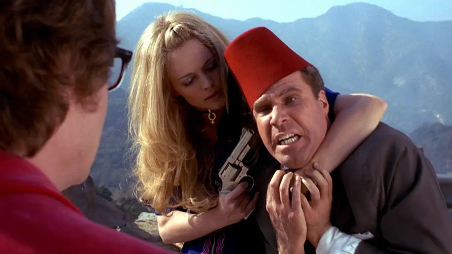 Video for the film Austin Powers: The Spy Who Shagged Me — 3 Questions & Fat Bastard