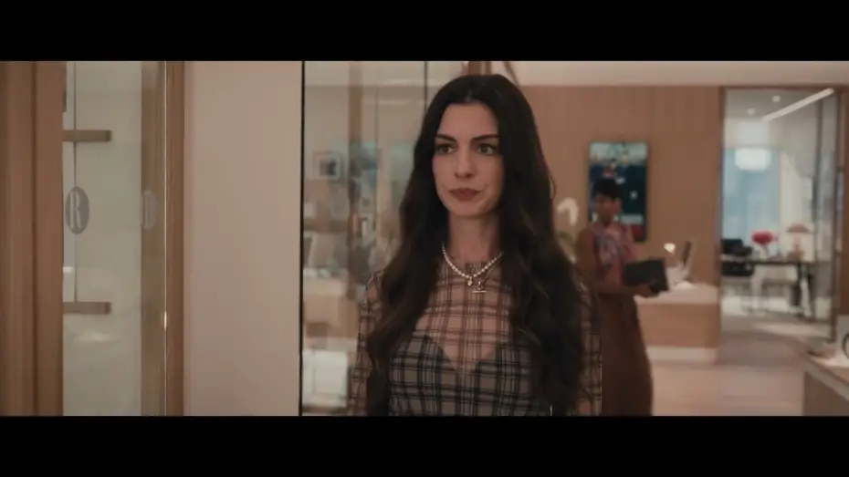 Video for the film The Devil Wears Prada 2 — Who Jr