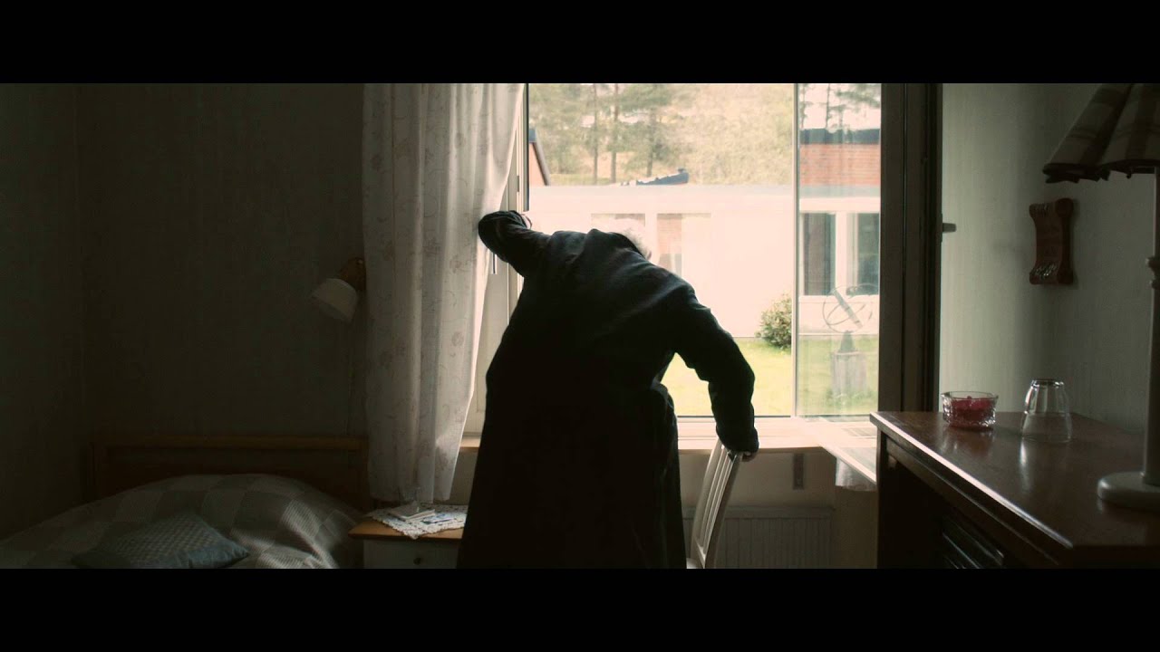 Video for the film The 100 Year-Old Man Who Climbed Out the Window and Disappeared — Столетний старик, который вылез в окно и исчез - Trailer