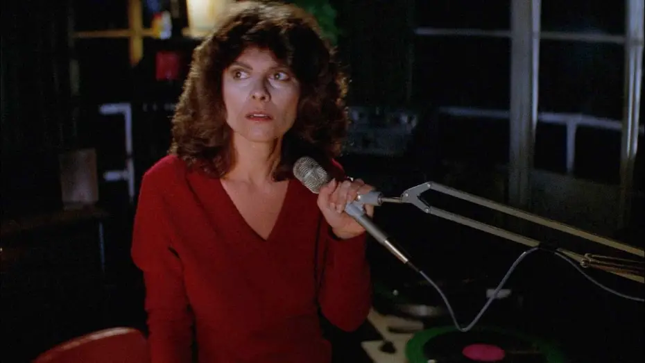 Video for the film The Fog — THE FOG "Don't Open the Door!" Clip (1980) Adrienne Barbeau