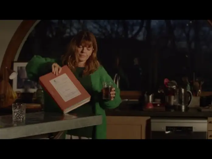 Video for the film Cassandre - Les captives — [Extrait] Cassandre "Les captives"