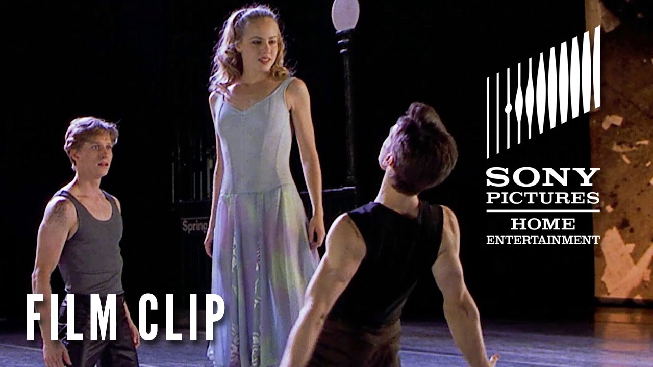 Video for the film Center Stage — CENTER STAGE (2000) – Cooper, Charlie & Jody Performance