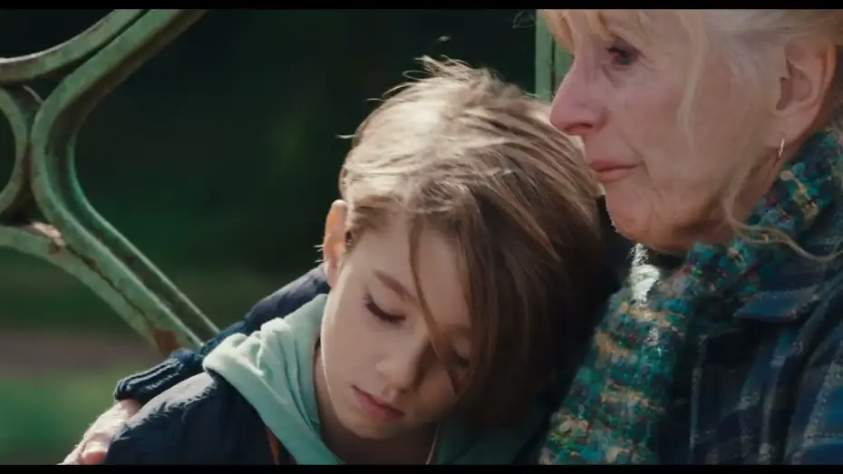 Video for the film When Fall Is Coming — SOTTO LE FOGLIE di François Ozon | Trailer Ufficiale Italiano | dal 10 aprile al cinema