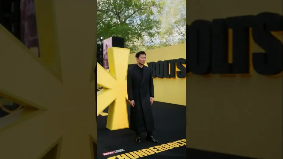 Video for the film Thunderbolts — Shang-Chi himself, Simu Liu, supports the Thunderbolts* at the European Premiere!