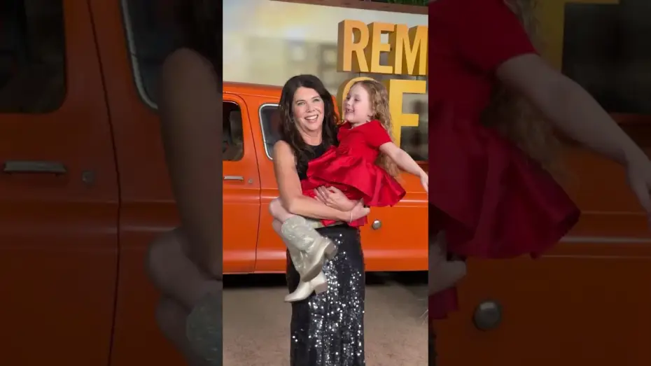 Video for the film Reminders of Him — Just the cast slaying the red carpet during the US tour of Reminders Of Him
