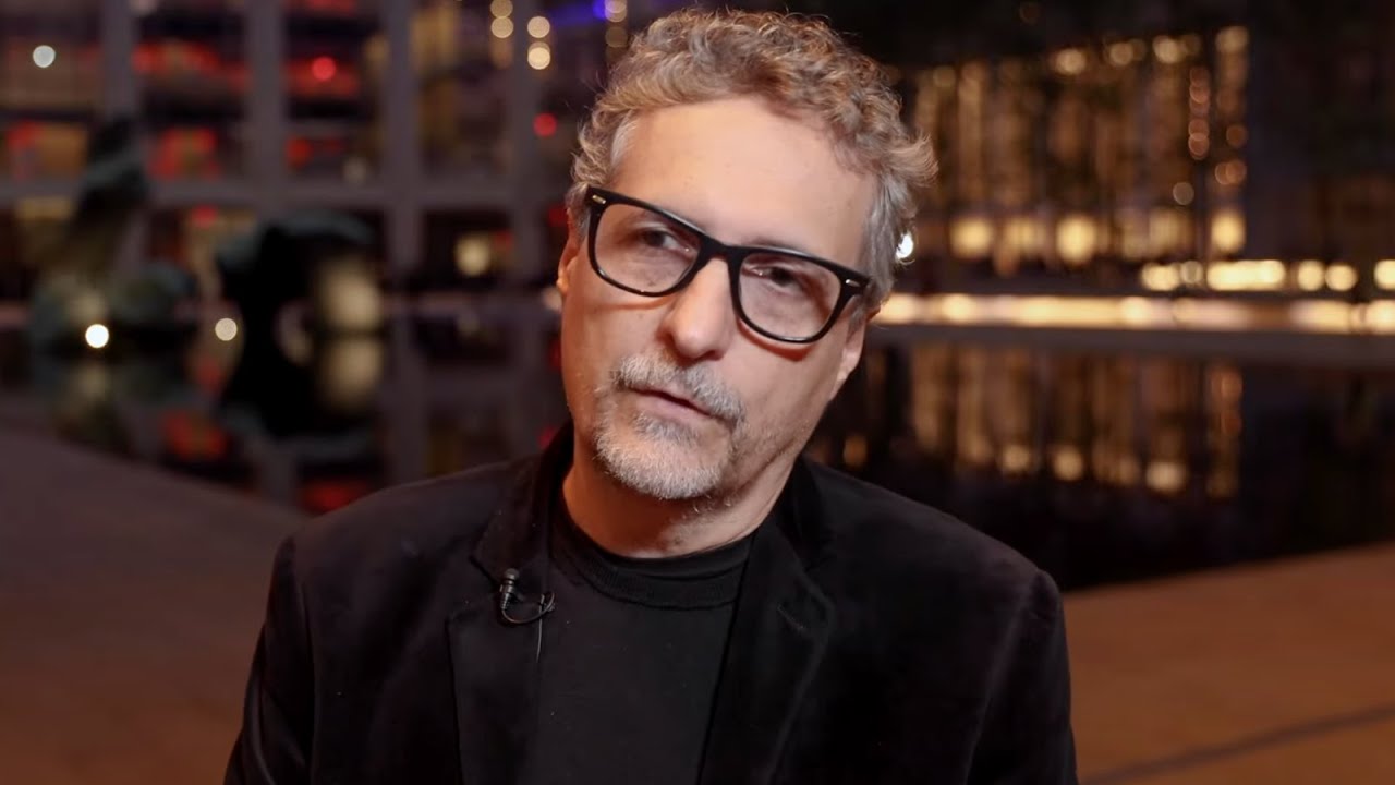 Video for the film Pictures of Ghosts — Pictures of Ghosts Director Kleber Mendonça Filho on Cinephilia and Moviegoing