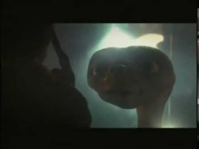 Video for the film E.T. the Extra-Terrestrial — E.T. l'extra-terrestre (1982) - Trailer ITALIANO