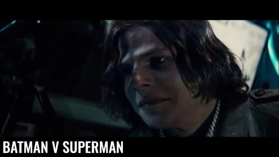 Video for the film Batman v Superman: Dawn of Justice — Batman V Superman - Scène culte - Attends que j'arrive, tu vas comprendre ta douleur !