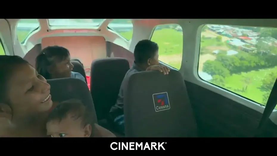 Video for the film 40 Days Lost in the Jungle — 40 días perdidos en la selva | Trailer Cinemark