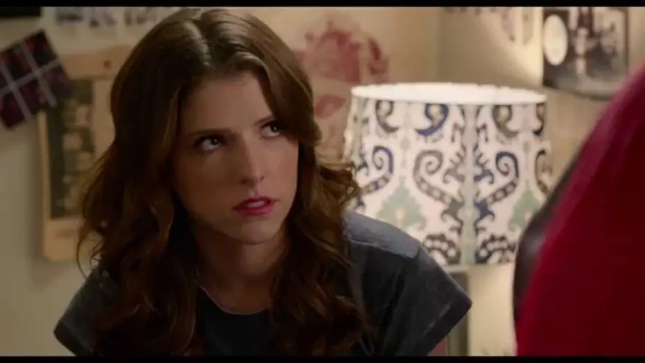 Video for the film Pitch Perfect 2 — Pitch Perfect 2 / Extrait 4 "Amy 'la baleine' réconforte Beca" VF [Au cinéma le 22 juillet]