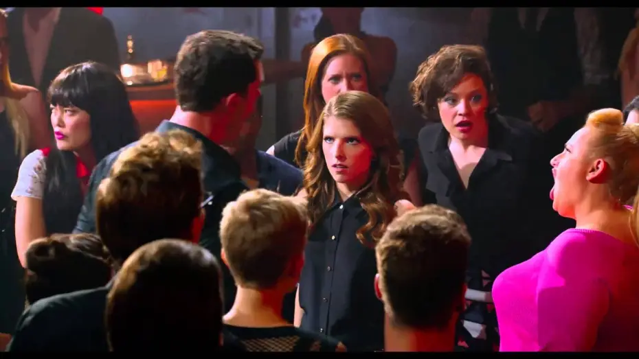 Video for the film Pitch Perfect 2 — DANDO LA NOTA - AÚN MÁS ALTO - Tráiler Mundial 2