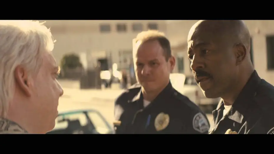 Video for the film Straight Outta Compton — N. W. A. - Straight Outta Compton / Extrait "Discussion avec la police de Los Angeles"VF