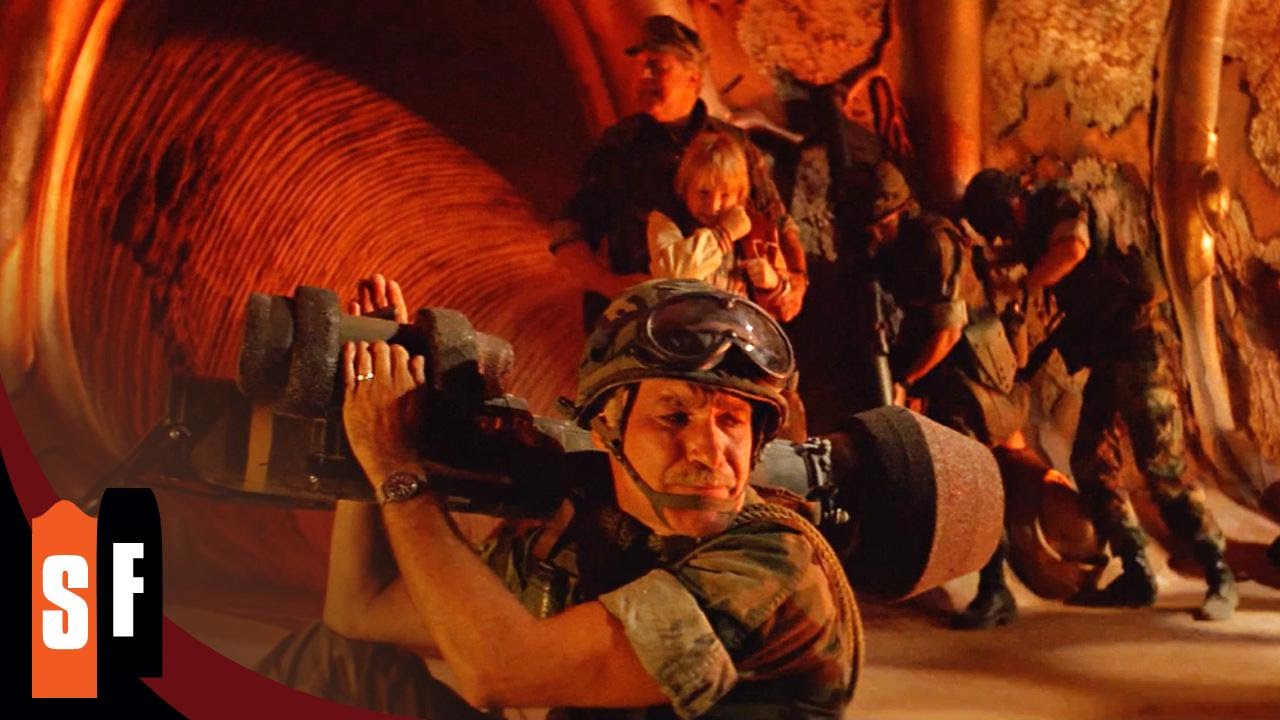 Video for the film Invaders from Mars — Tobe Hooper and Hunter Carson Discuss Working With Marines