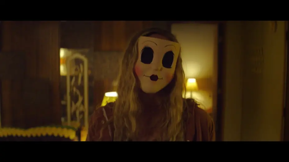 Video for the film The Strangers: Prey at Night — "Hello?"