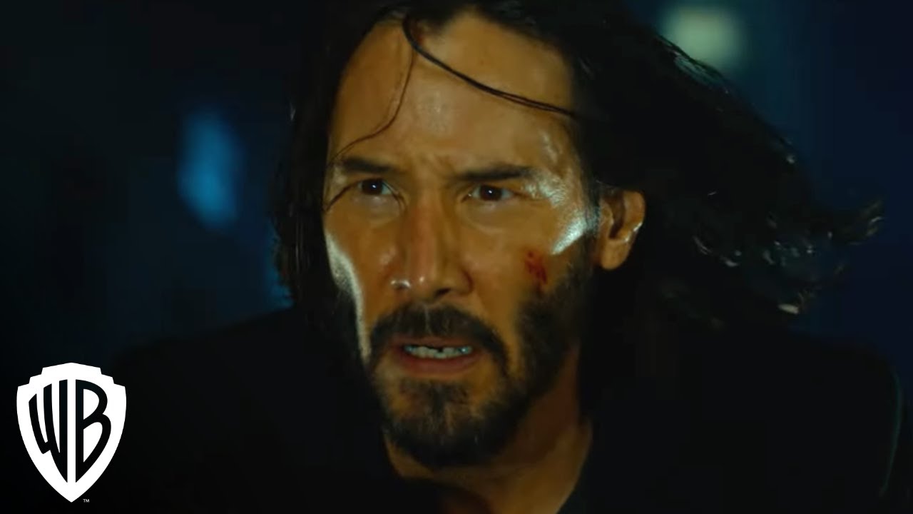 Video for the film The Matrix Resurrections — Epic Motorcycle Chase Clip