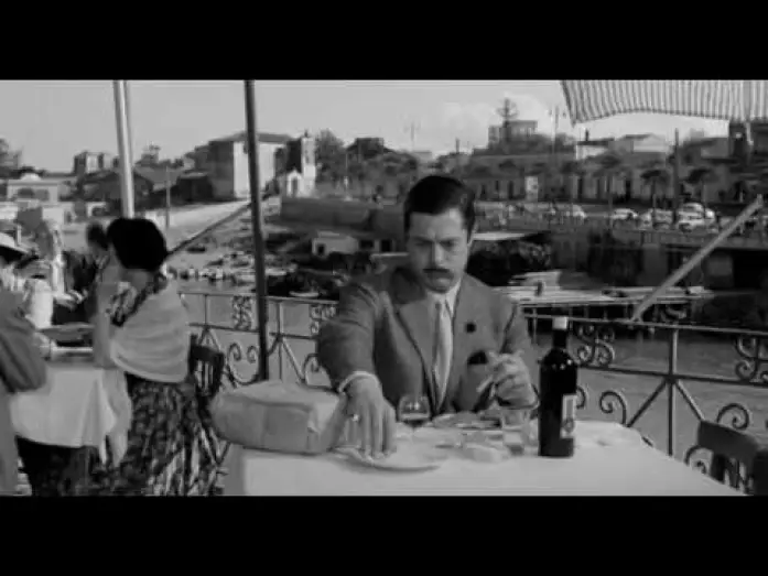 Video for the film Divorce Italian Style — M. Mastroiani wearing a great suit