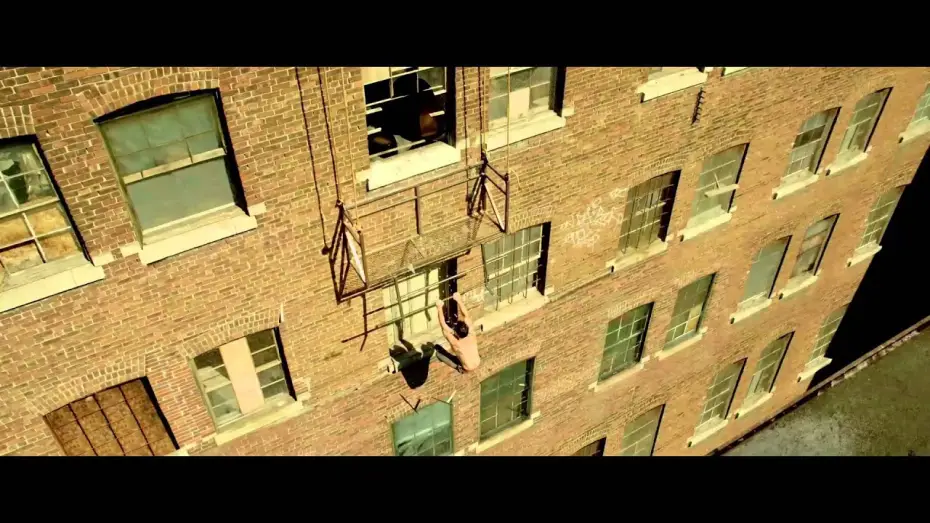 Video for the film Brick Mansions — BRICK MANSIONS - Bande Annonce VF