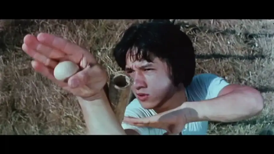Video for the film Snake in the Eagle's Shadow — Jackie Chan Le chinois se déchaîne (1978) Bande Annonce Française