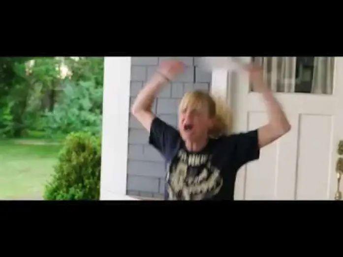 Video for the film Overboard — Overboard - Official trailer (NL/FR subtitles)