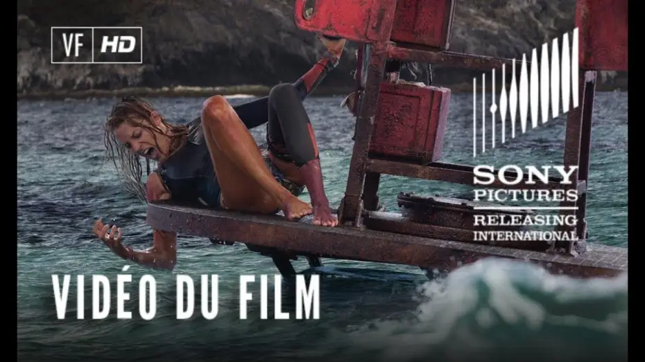 Video for the film The Shallows — Instinct de Survie (The Shallows) - Teaser Trailer - VF