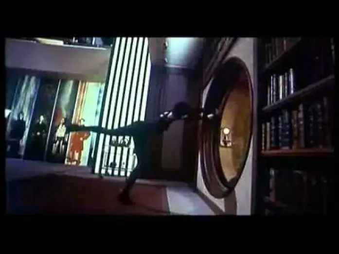 Video for the film Æon Flux — AEON FLUX   Bande annonce VF