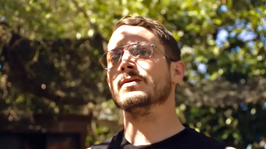 Video for the film I Don't Feel at Home in This World Anymore — В этом мире я больше не чувствую себя как дома — Русский трейлер (2017)