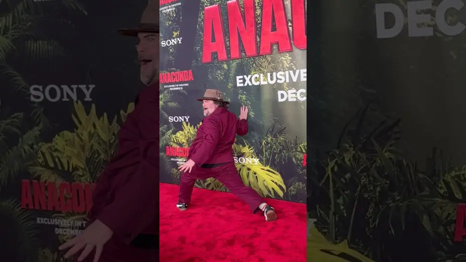 Video for the film Anaconda — Wildin’ out with Jack Black at the Anaconda World Premiere