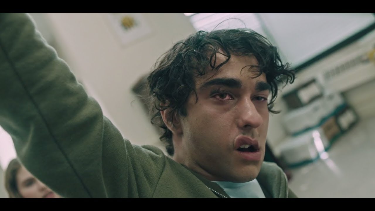 Video for the film Hereditary — Peter breaks his nose
