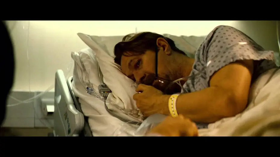 Video for the film The Dark Knight Rises — El Caballero Oscuro. La Leyenda Renace Tráiler Oficial