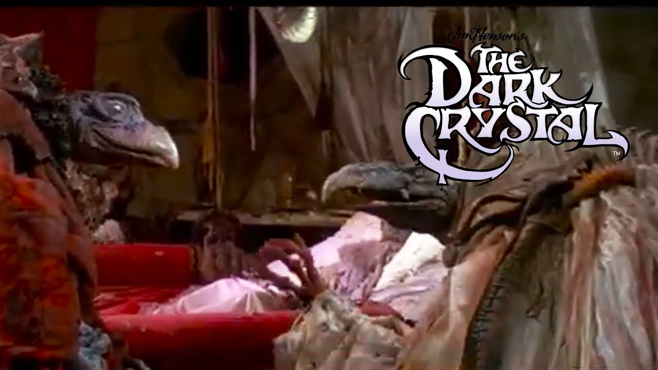 Video for the film The Dark Crystal — Death of The Skeksis Emperor