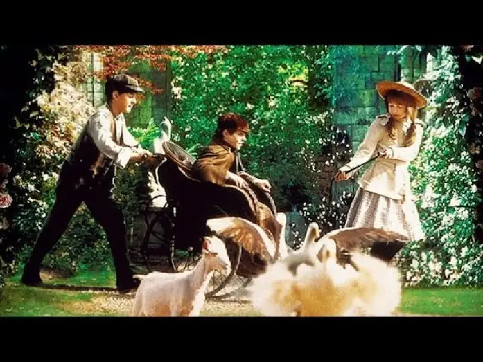 Video for the film The Secret Garden — El Jardín Secreto (Trailer español)