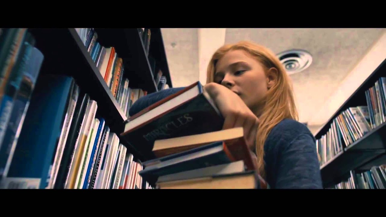 Video for the film Carrie — КЕРРІ. Перший трейлер