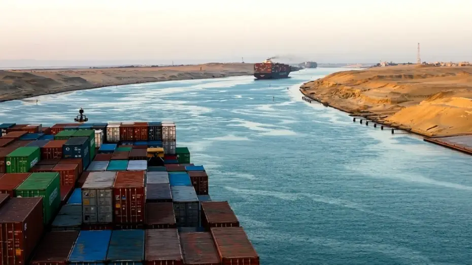 Video for the film Détroit d'Ormuz : la traversée du cargo géant Merete Maerks — Détroit d'Ormuz : la traversée du cargo géant Merete Maerks