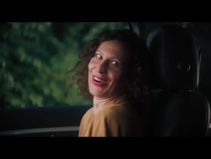 Video for the film Hello Madness — Bande-annonce BONJOUR L'ASILE (2025)