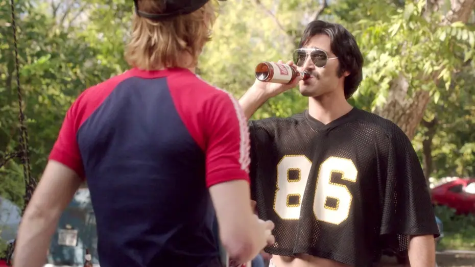 Video for the film Everybody Wants Some!! — EVERYBODY WANTS SOME!! | Split The Ball