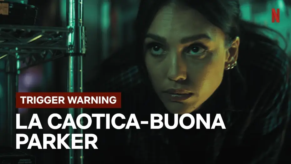 Video for the film Trigger Warning — Jessica Alba e il combattimento dal ferramenta