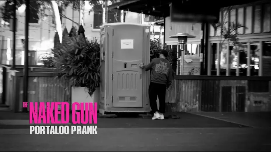 Video for the film The Naked Gun — Portaloo Prank