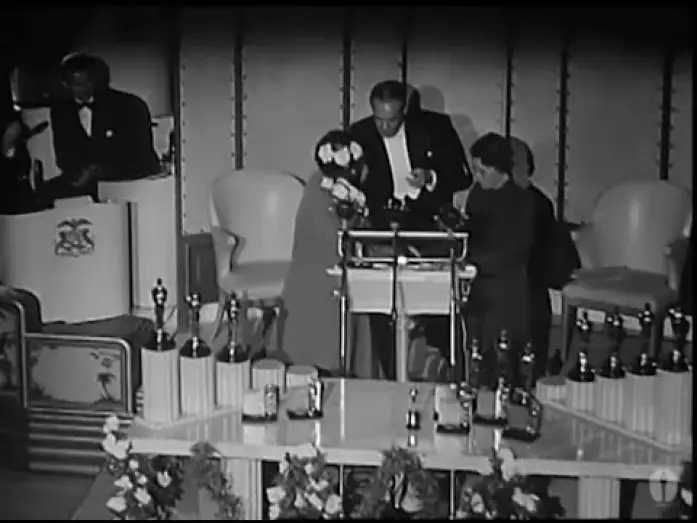 Video for the film Gone with the Wind — Hattie McDaniel winning Best Supporting Actress: 12th Oscars (1940)