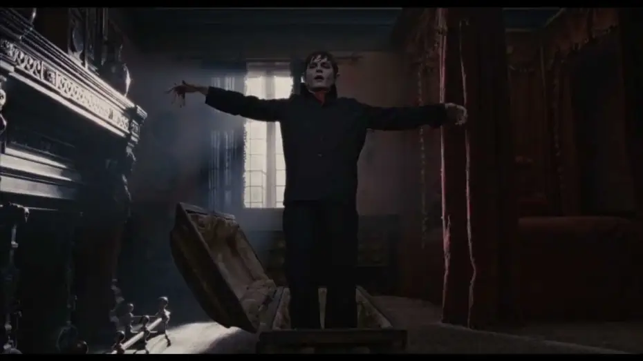 Video for the film Dark Shadows — Dark Shadows - Trailer 90'' - Al cinema dall'11 maggio